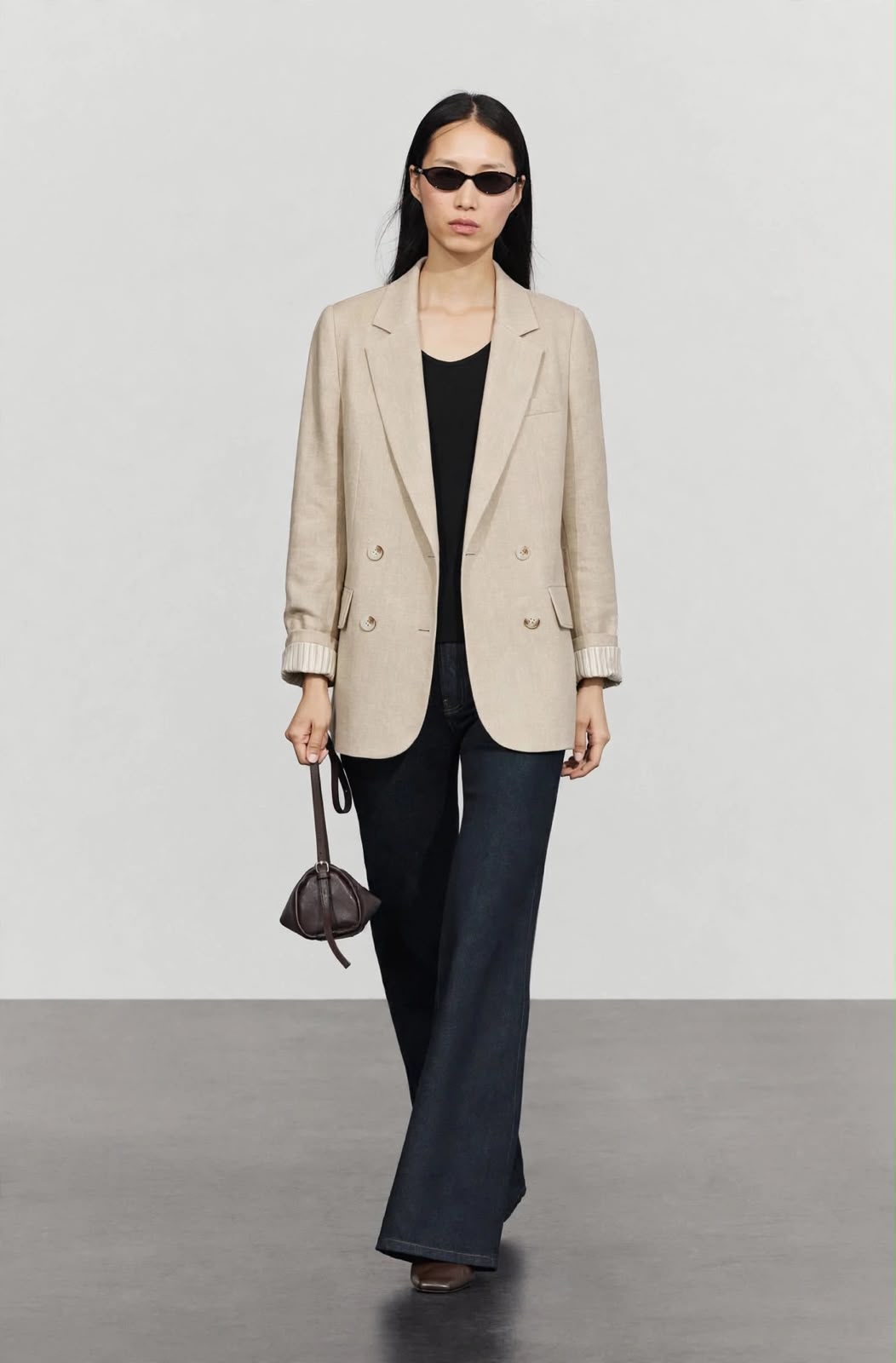 Blazer con doble botonadura con lino